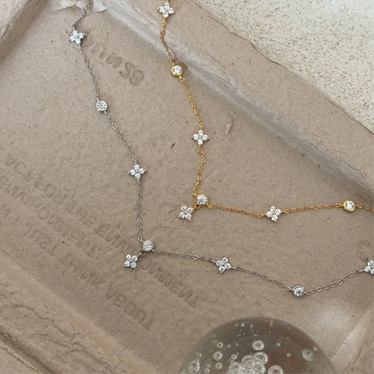 Yupsk Inlaid Zircon Four-leaf Flower Chain Necklace for Women New Niche Light Luxury Hot Fashion Collares Choker Accessories